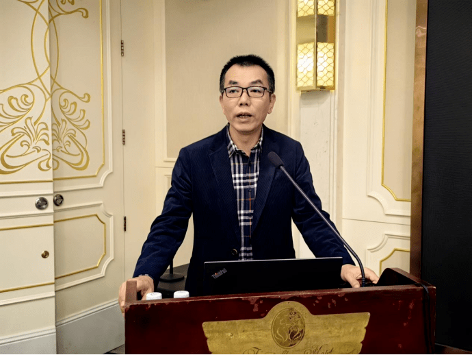 尊龙凯时网站：中国纺织机械协会印染机械分会二届二次会议在佛山顺利召开(图2)