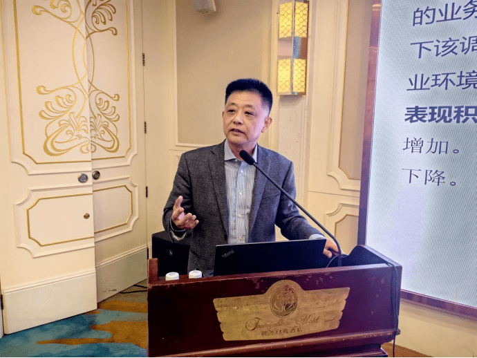 尊龙凯时网站：中国纺织机械协会印染机械分会二届二次会议在佛山顺利召开(图5)