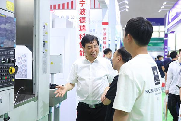 携新品入渝参展国内智能装备企业布局重庆(图2)