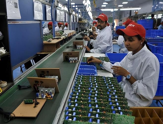 印度制造手机横扫美国中国跌至25%而真正的美国制造几乎为零(图7)
