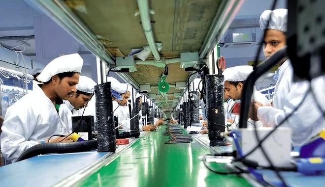 印度制造手机横扫美国中国跌至25%而真正的美国制造几乎为零(图3)