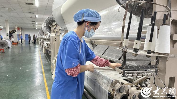 z6尊龙·凯时：海报新闻刊发《全球第一！30载以质为基孚日集团斩获省长质量奖提名奖