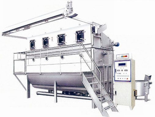 我厂生产这款常温液流染色机适用于各种厚质薄质天然或合成纤维及混纺布匹漂白精炼染色水洗等工艺过程浴比低马力小产量高染液高速循环可获致绝佳的匀染效果。技术参数：1设计先进结构合理适应性广性能优良能提高处染品质。2浴比：低排量少具有环保特质。3布速：高布速功效高降低生产成本。4机器运转平顺布流顺畅不打漩布匹自然折叠不缠车。(图1)
