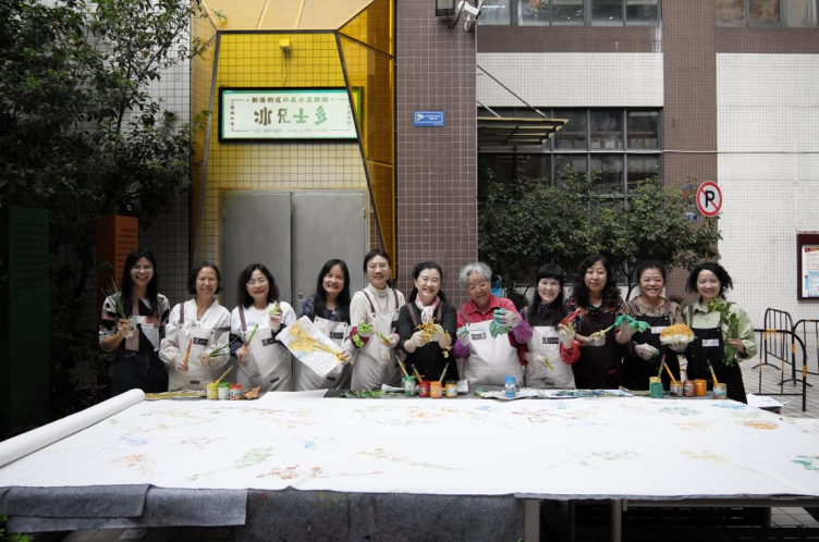 尊龙凯时网站：新年最“妈味”的展览：是孩子让我学会了成长｜小杰探现场(图5)