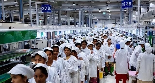 美国人意识到贸易战后将不会再有中国外的大规模工业化国家了(图2)